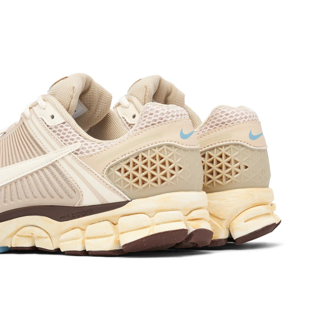 NIKE ZOOM VOMERO 5 OATMEAL