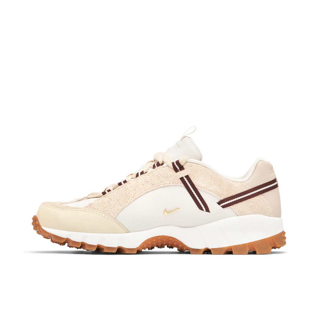 NIKE AIR HUMARA LX X JACQUEMUS BEIGE