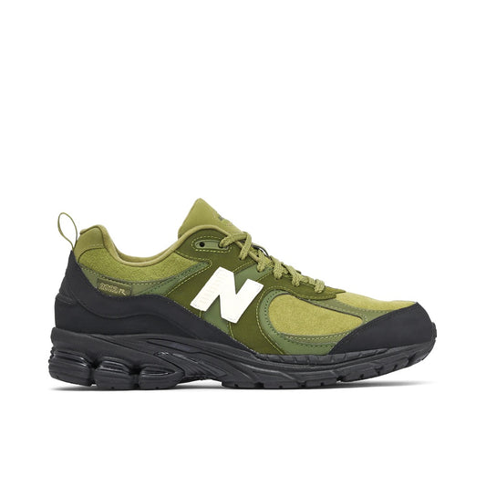 NEW BALANCE 2002R X THE BASEMENT OLIVE BLACK