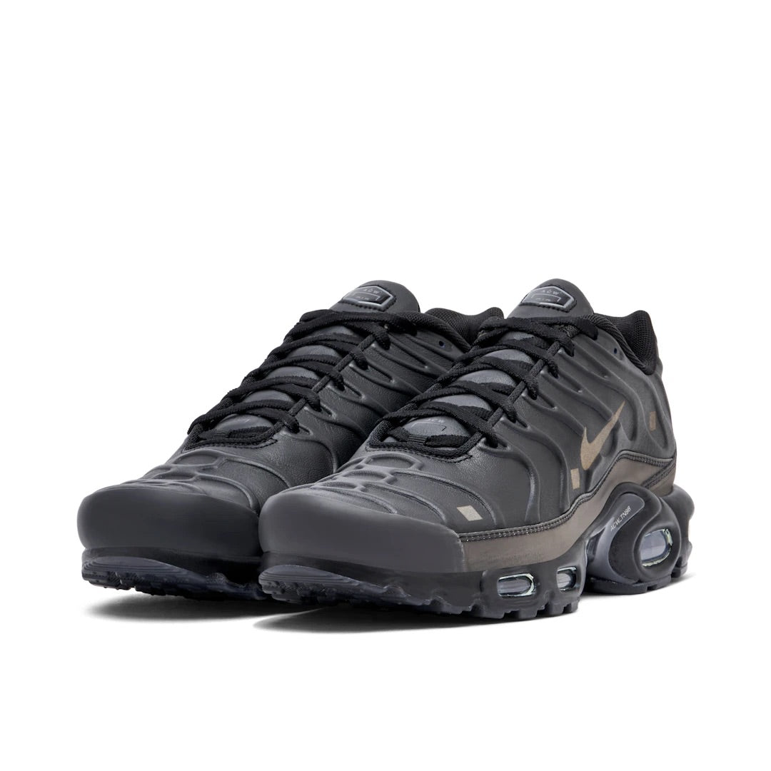 NIKE TN AIR MAX PLUS X A-COLD-WALL* BLACK