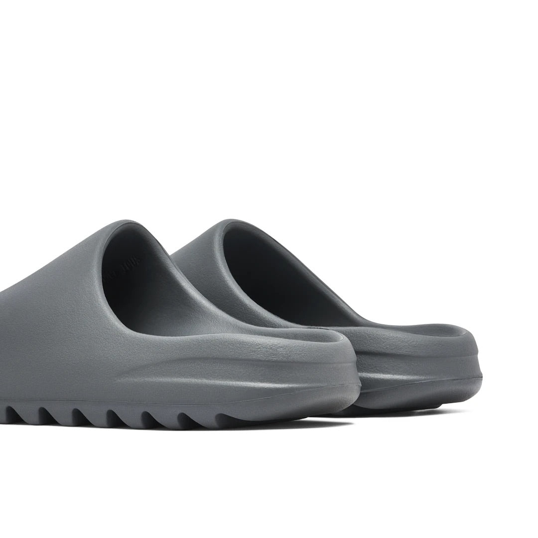 YEEZY SLIDES SLATE GREY