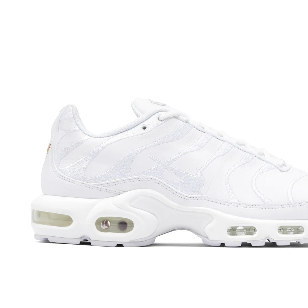 NIKE TN AIR MAX PLUS TRIPLE WHITE