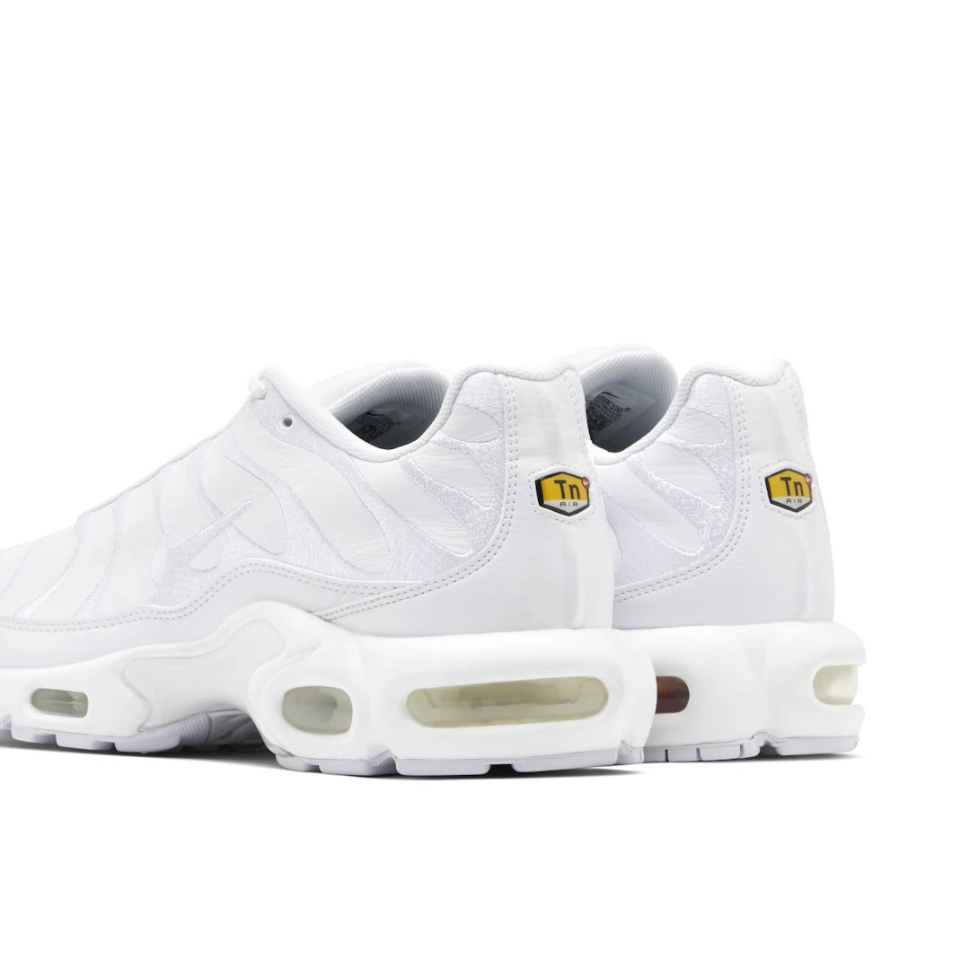 NIKE TN AIR MAX PLUS TRIPLE WHITE