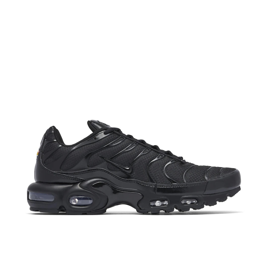 NIKE AIR MAX PLUS BLACK