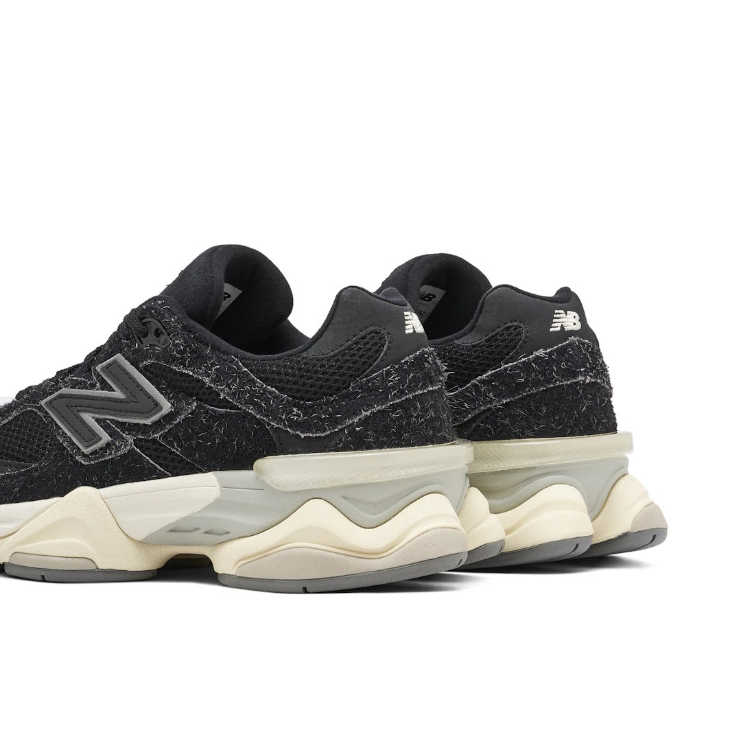 NEW BALANCE 9060 SUEDE PACK BLACK