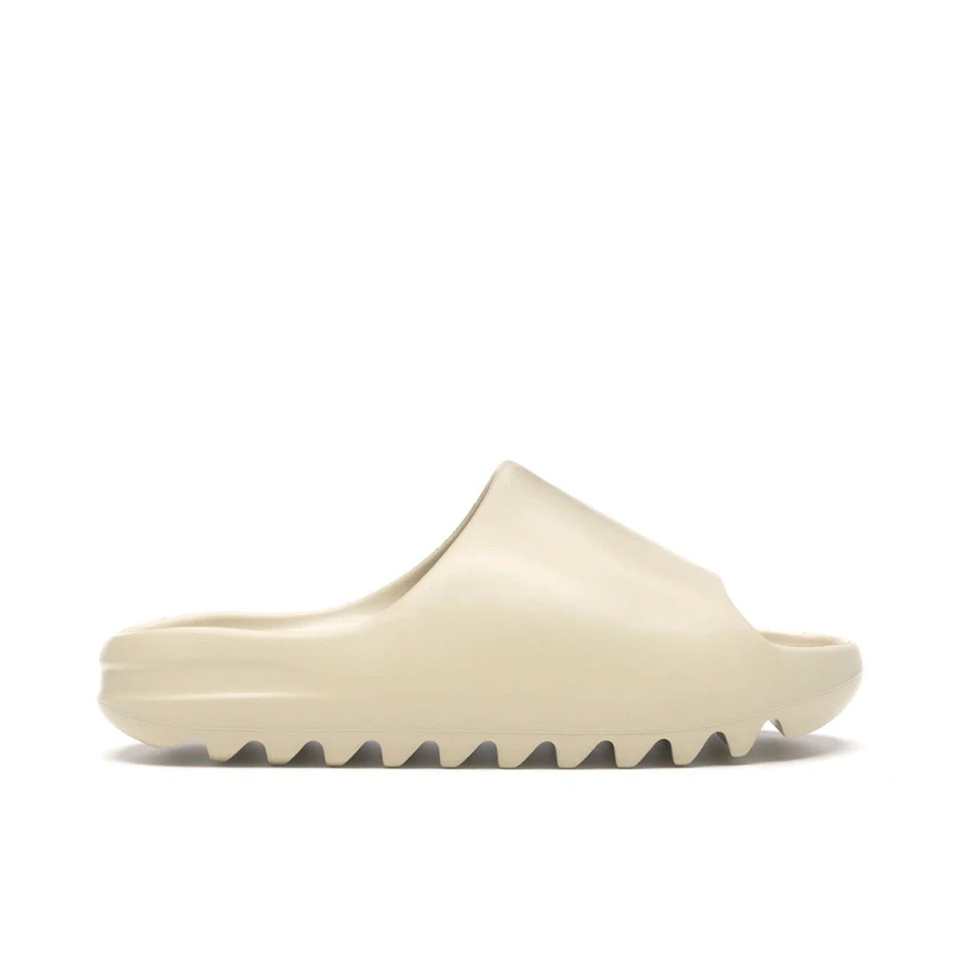 YEEZY SLIDES BONE