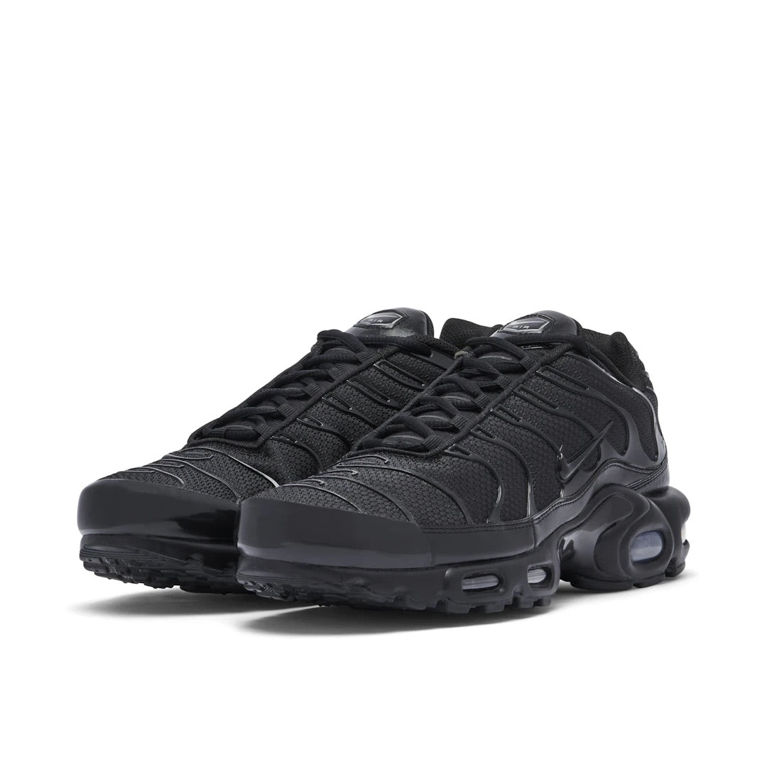 NIKE AIR MAX PLUS BLACK