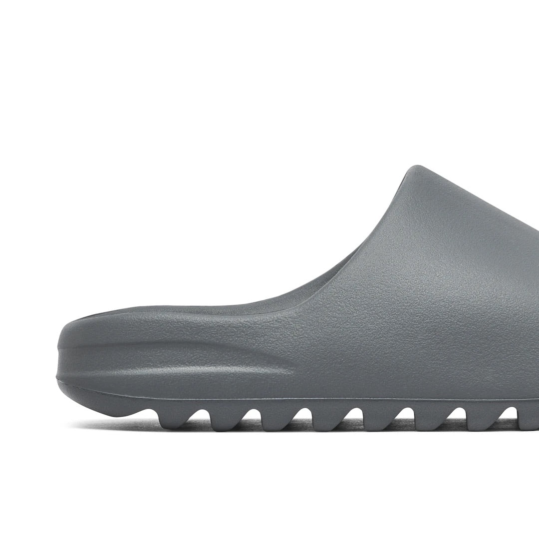 YEEZY SLIDES SLATE GREY